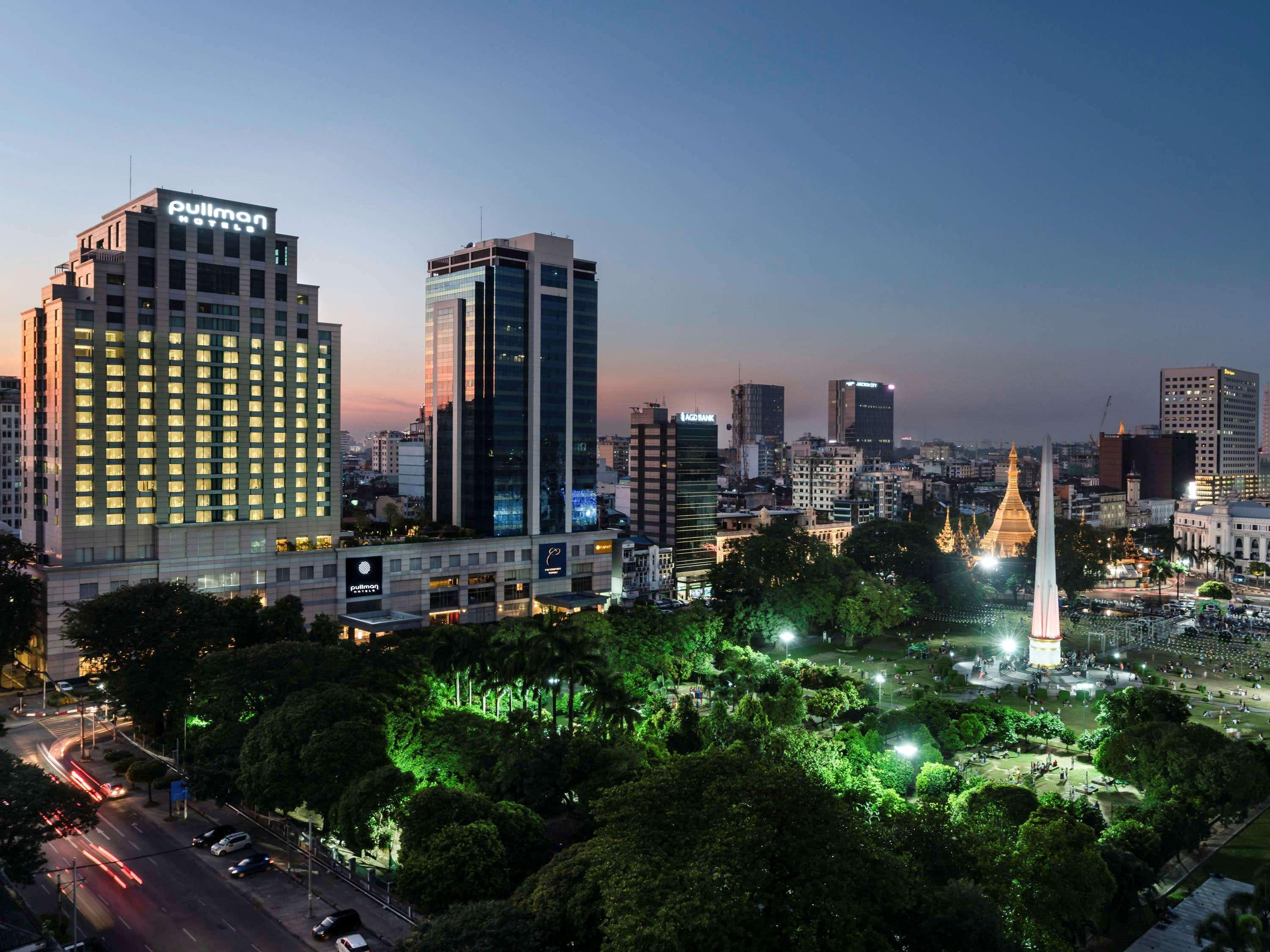 Pullman Yangon Centrepoint Hotel Exterior photo